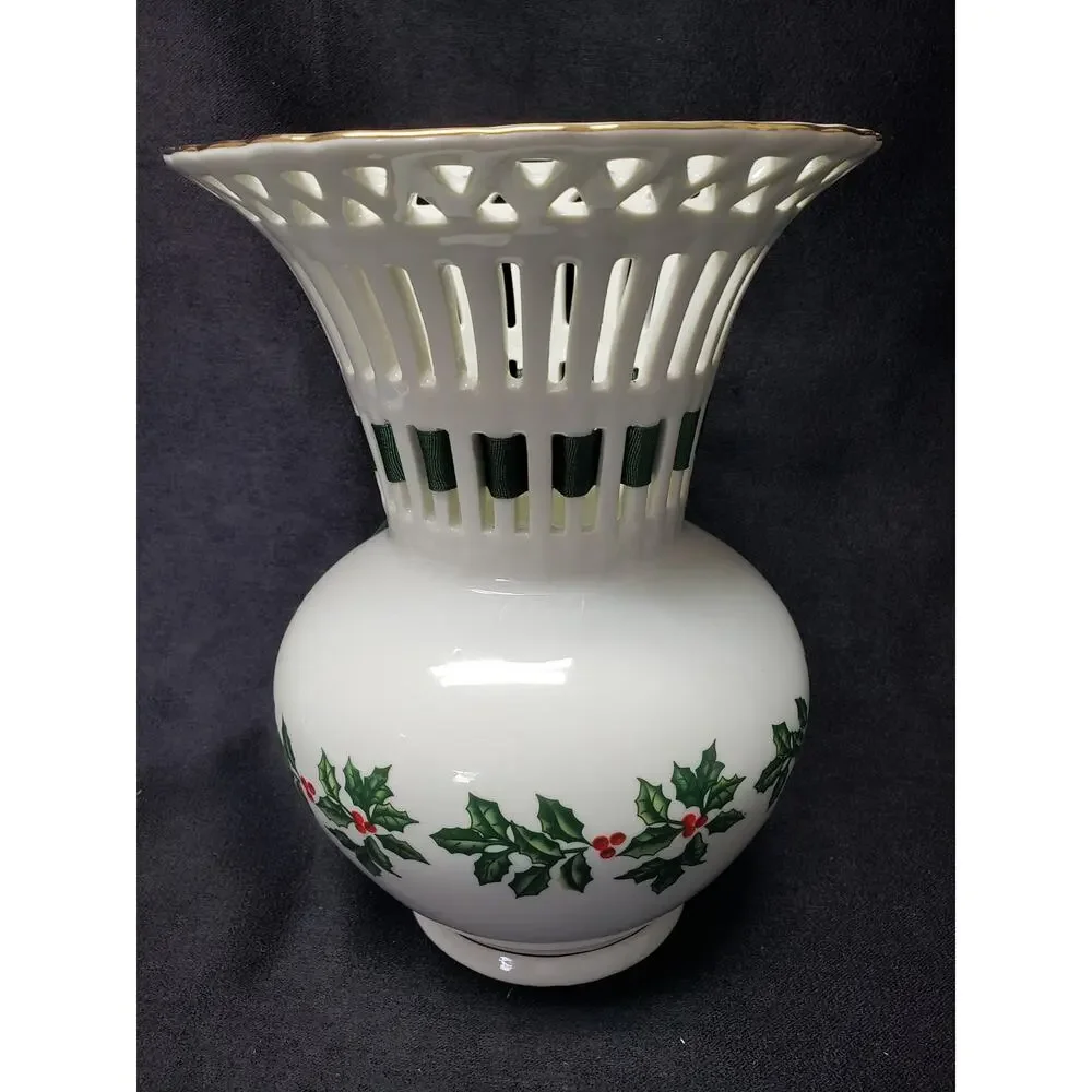 Formalities Holly Collection Latticework Porcelain Christmas Vase Gold Trim 10